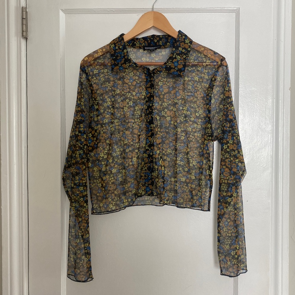 ASOS Long sleeve cropped mesh button down black w/ floral pattern size XL